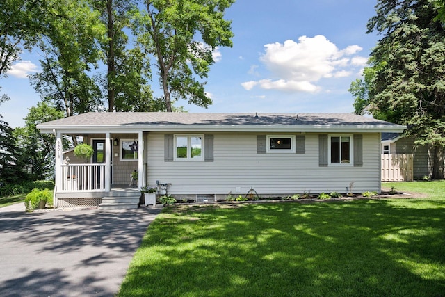 68018 217th St, Ellsworth Twp, MN 55324 - single story home featuring a front lawn and covered porch