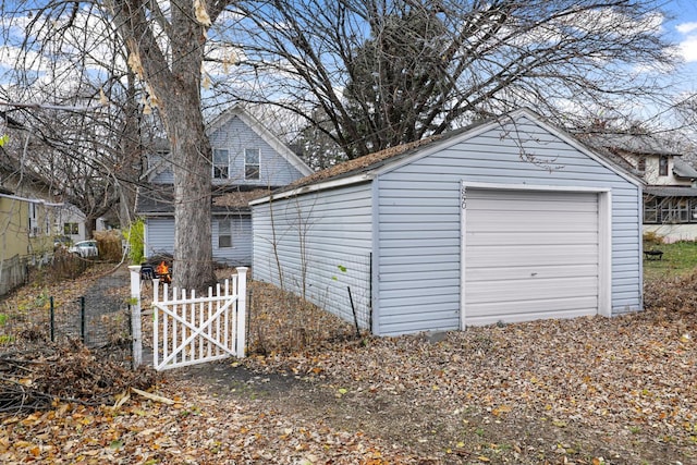 850 22nd Ave SE, Minneapolis, MN 55414 - view of detached garage