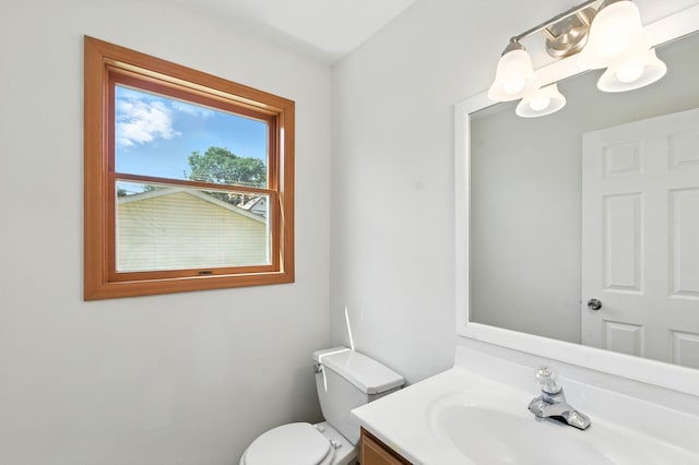 726 Thomas Ave, Saint Paul, MN 55104 - bathroom with toilet and vanity