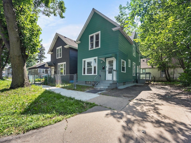 587 Elfelt St, Saint Paul, MN 55103 - view of front of property