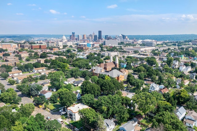 587 Elfelt St, Saint Paul, MN 55103 - aerial view of property and surrounding area with nearby urban area