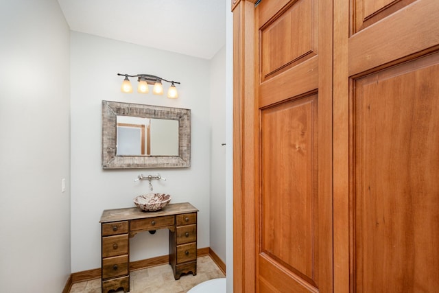 2655 88th Ct W, Northfield, MN 55057 - bathroom with baseboards and vanity
