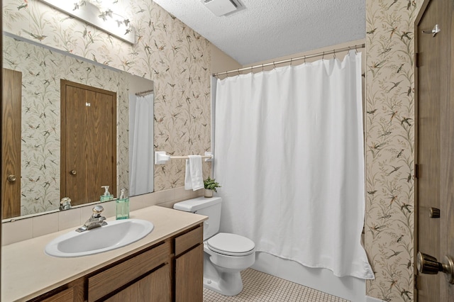 1010 Zanzibar Ln N, Plymouth, MN 55447 - full bathroom with tile patterned flooring, vanity, a textured ceiling, shower / bath combo, and wallpapered walls