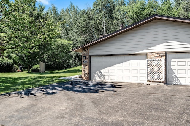 1010 Zanzibar Ln N, Plymouth, MN 55447 - view of garage