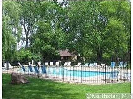 1010 Zanzibar Ln N, Plymouth, MN 55447 - view of community pool