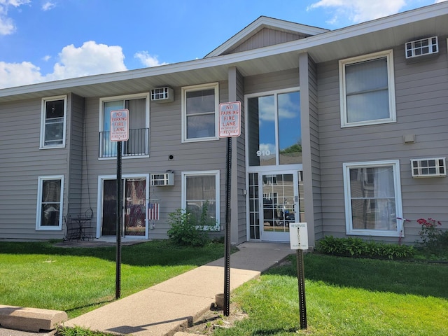 910 6th St S Unit 4, Hopkins, MN 55343 - photo 1