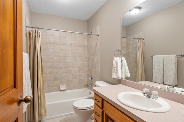 6961 Meadow Ct, Centerville, MN 55038 - bathroom with shower / tub combo with curtain, vanity, and tile patterned floors