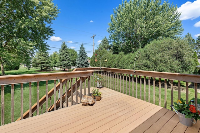 1602 19th Ave SW, Austin, MN 55912 - deck with a yard