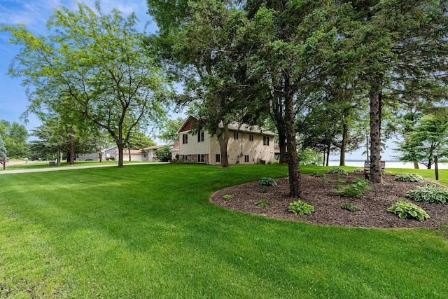 818 Myrtle St, Buffalo, MN 55313 - view of green lawn