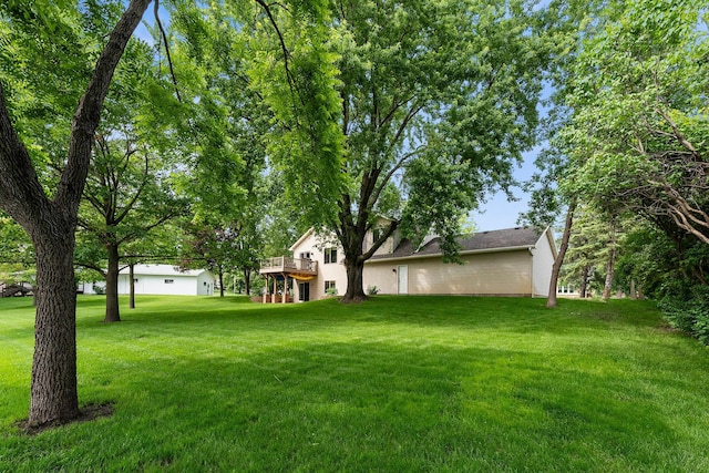 818 Myrtle St, Buffalo, MN 55313 - view of green lawn featuring a wooden deck