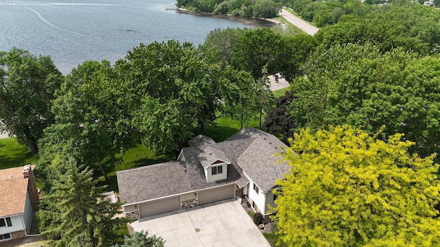 818 Myrtle St, Buffalo, MN 55313 - view from above of property featuring a large body of water