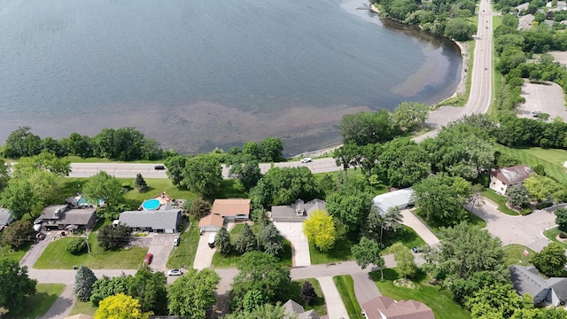818 Myrtle St, Buffalo, MN 55313 - aerial view of residential area with a large body of water