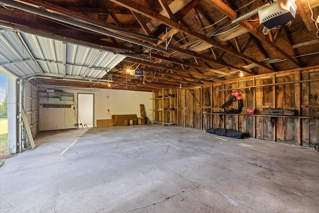 4069 Dublin Rd, Hibbing, MN 55746 - garage featuring a garage door opener