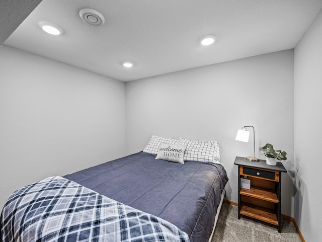 724 2nd Ave S, Buffalo, MN 55313 - carpeted bedroom featuring baseboards and recessed lighting