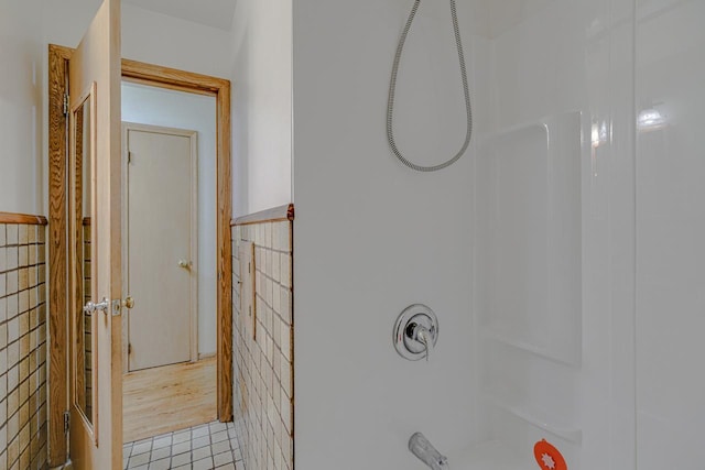 1970 Maryknoll Ave, Maplewood, MN 55109 - full bathroom with a shower and tile patterned flooring