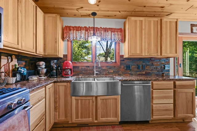 8972 Trista Ln, Saint Bonifacius, MN 55375 - kitchen with appliances with stainless steel finishes, wood ceiling, light brown cabinets, and decorative backsplash