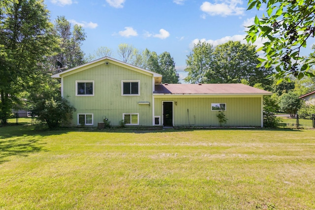 8972 Trista Ln, Saint Bonifacius, MN 55375 - back of house