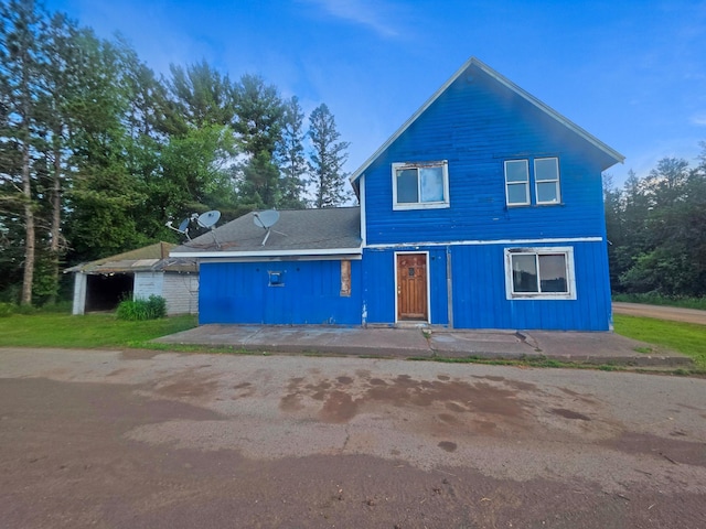2001 Shilhon Rd, Duluth, MN 55804 - view of front of house