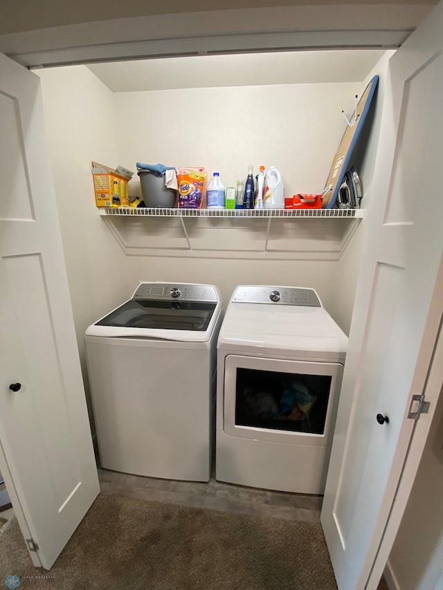 1819 67th Ave S, Fargo, ND 58104 - laundry area featuring washer and dryer