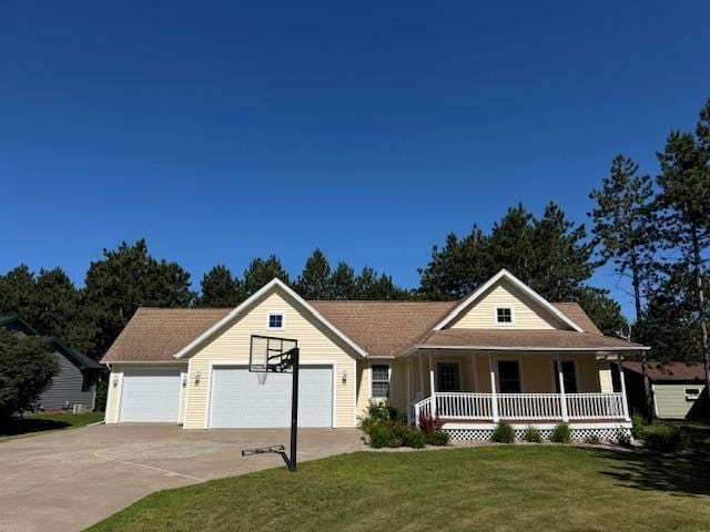 313 Ravilla Ave, Staples, MN 56479 - photo 1