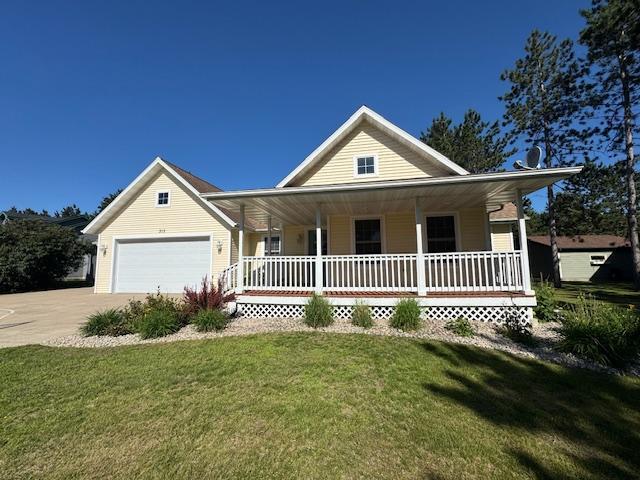 313 Ravilla Ave, Staples, MN 56479 - photo 2