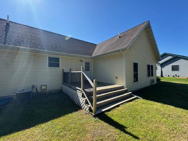 313 Ravilla Ave, Staples, MN 56479 - photo 10