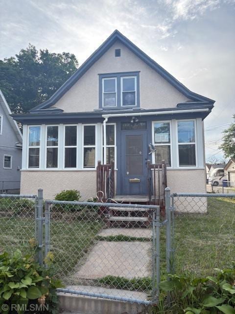 708 Hamline Ave N, Saint Paul, MN 55104 - photo 1