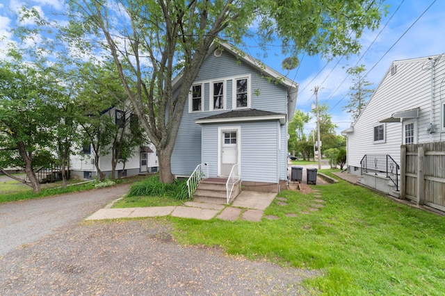211 Saint Marie St, Duluth, MN 55803 - view of front facade