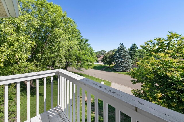 1110 Lecuyer Dr, Stillwater, MN 55082 - view of balcony