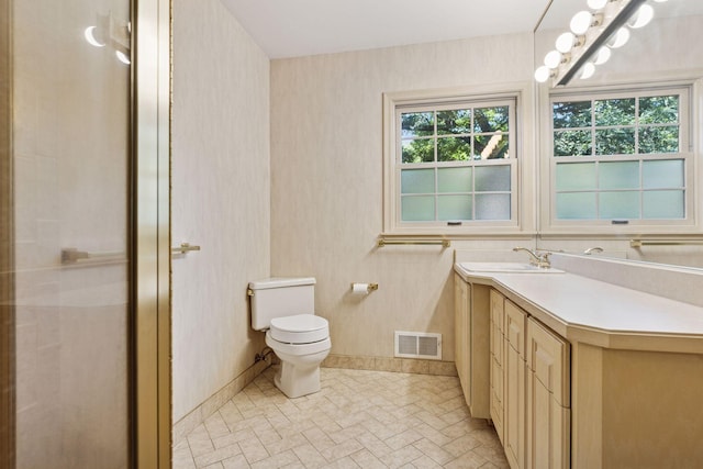 33 Eagle Ridge Rd, North Oaks, MN 55127 - full bath featuring vanity and a shower with shower door