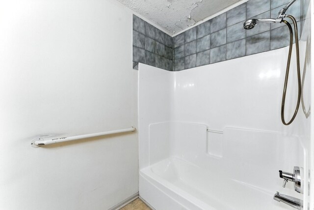 900 Countryside Rd, Waconia, MN 55387 - full bath with bathtub / shower combination