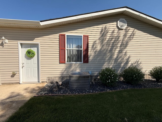 151 Skyline Dr, Granite Falls, MN 56241 - property entrance with a yard