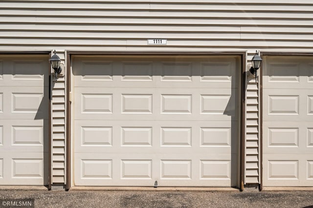 1111 Royal Oaks Dr, Shoreview, MN 55126 - view of garage