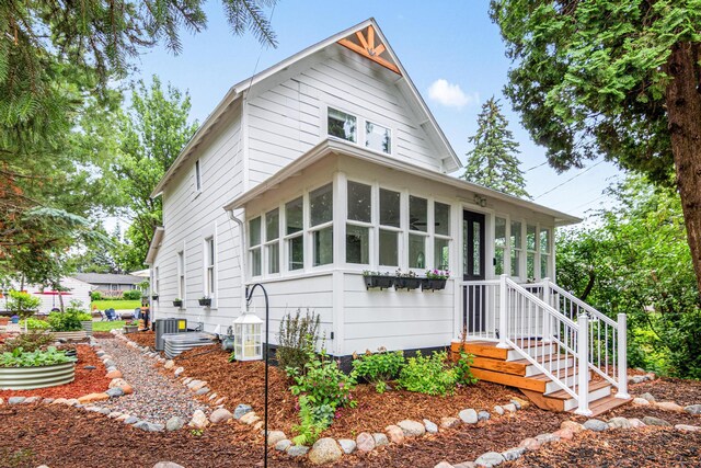 2168 Centerview Ln, Mound, MN 55364 - view of front of property with a sunroom
