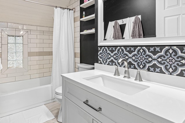 2168 Centerview Ln, Mound, MN 55364 - bathroom with vanity and shower / tub combo with curtain