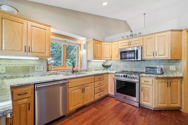 10370 Eagle Pointe Trl, Woodbury, MN 55129 - photo 9