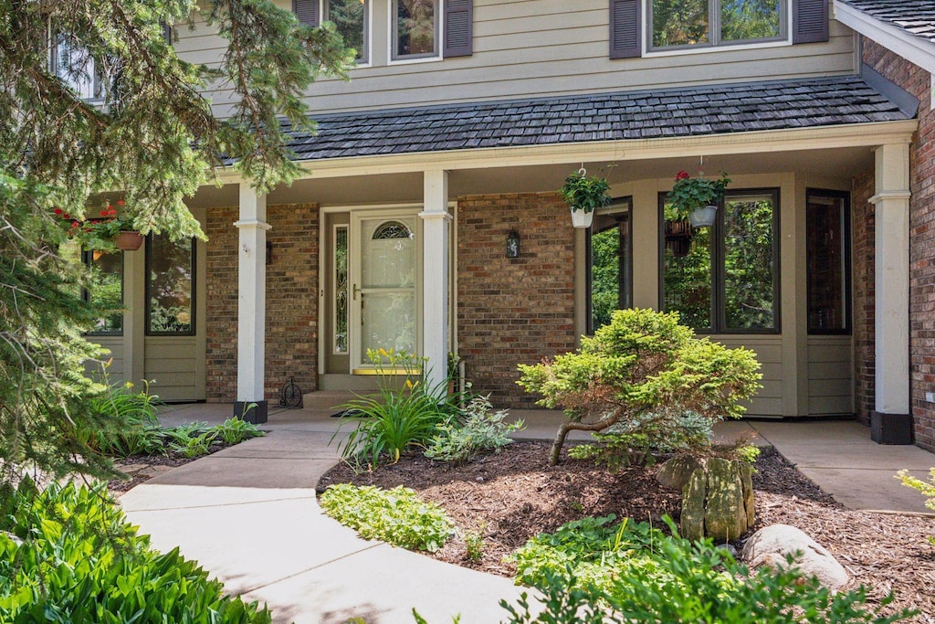 13525 Oak Hill Ct, Eden Prairie, MN 55346 - photo 1