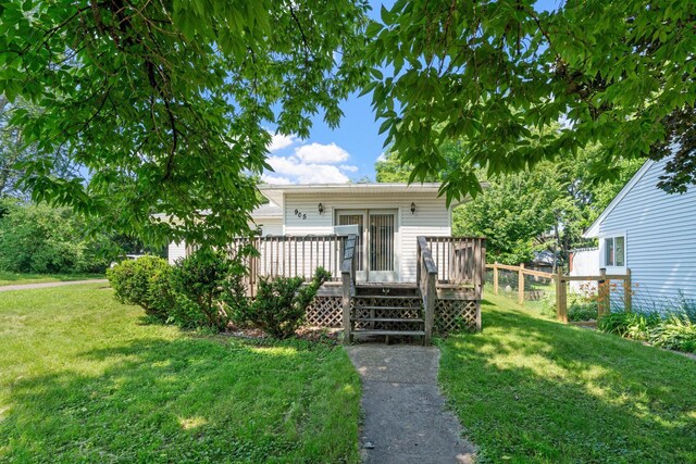 905 Bellows St, West Saint Paul, MN 55118 - view of front of house featuring a deck