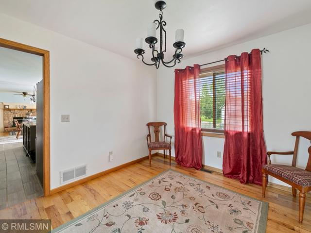 2610 Hydram Ave N, Oakdale, MN 55128 - photo 12