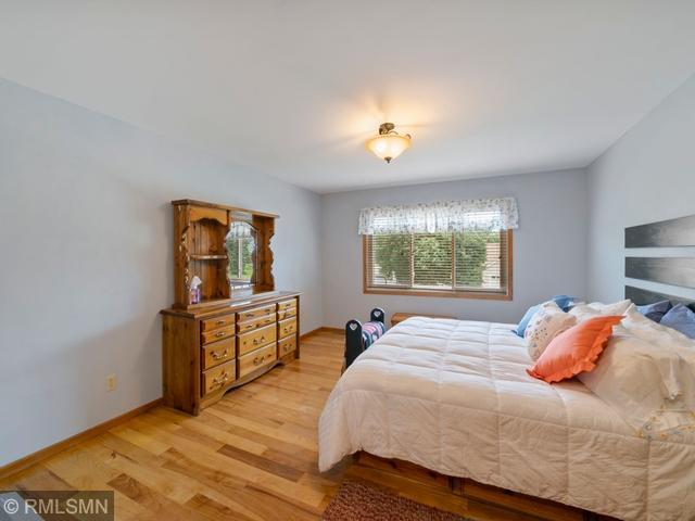 2610 Hydram Ave N, Oakdale, MN 55128 - photo 16