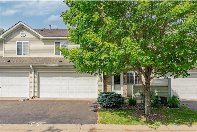 8878 Spring Ln, Woodbury, MN 55125 - photo 1