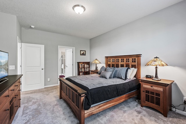 4870 Copper Ridge Dr, Woodbury, MN 55129 - carpeted bedroom featuring a textured ceiling and ensuite bath