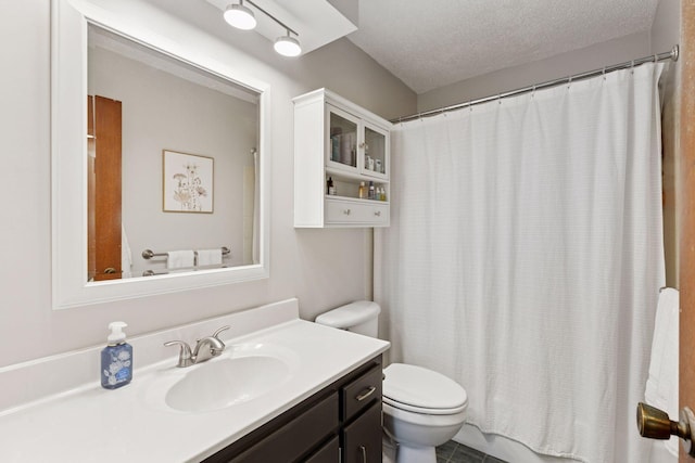 9743 Hemlock Ln N, Maple Grove, MN 55369 - bathroom featuring vanity, curtained shower, and a textured ceiling