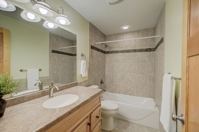 442 Wren Ln, Hudson, WI 54016 - bathroom featuring shower / bathtub combination, vanity, and tile patterned floors