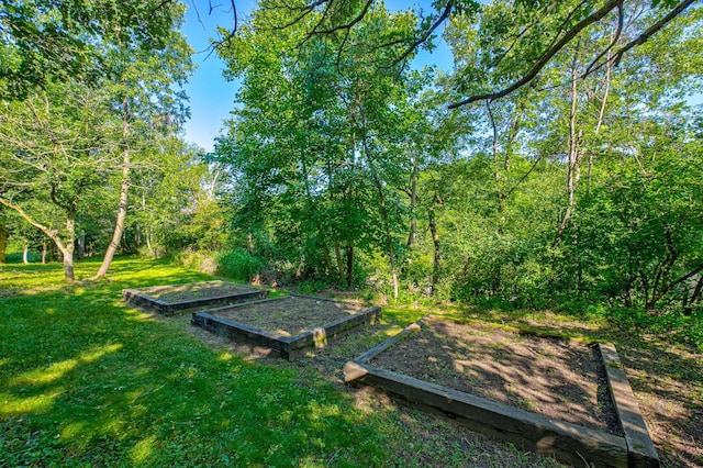 442 Wren Ln, Hudson, WI 54016 - view of grassy yard