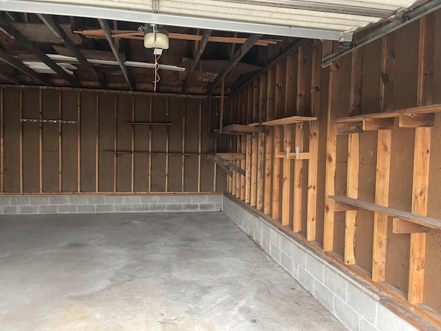 21344 County Road 11, Crosby, MN 56441 - garage featuring a garage door opener