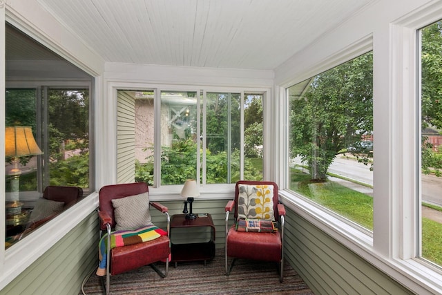 116 9th Ave NW, Rochester, MN 55901 - view of sunroom