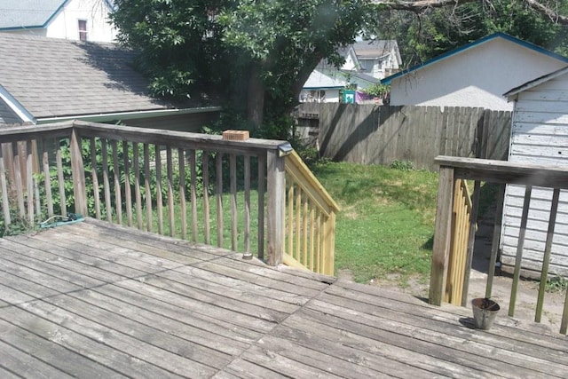 658 Bellows St, Saint Paul, MN 55107 - view of deck