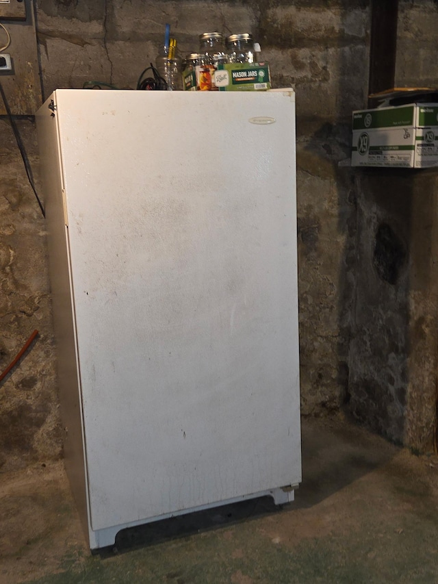 658 Bellows St, Saint Paul, MN 55107 - view of utility room