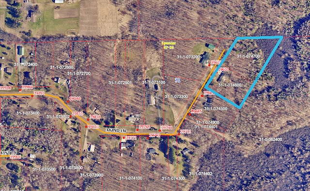 39631 342nd Ln, Aitkin, MN 56431 - aerial overview of property's location featuring property boundaries highlighted